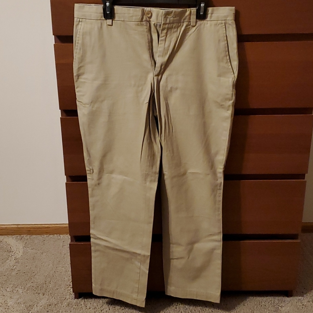 Banana Republic Factory Aiden Chino 33x30